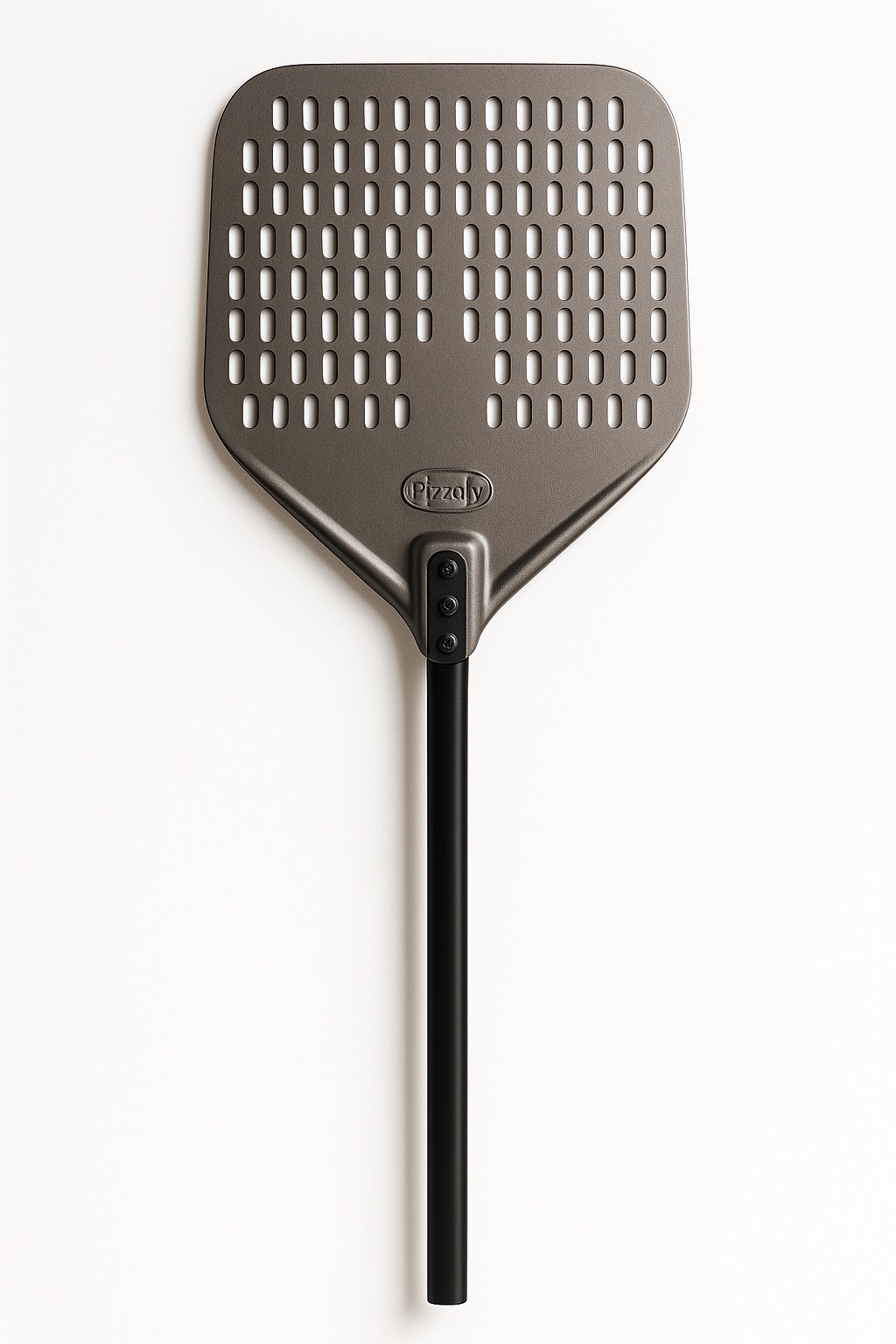 מרדה/כף פיצה מחוררת 35.5X40 ס"מ ידית שחורה 91 ס"מ | Pizzaly